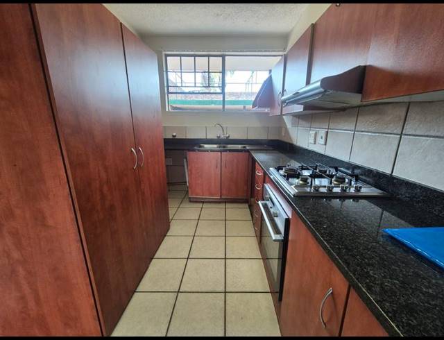 2 BEDROOM APARTMENT FOR SALE IN ALBERTON NORTH